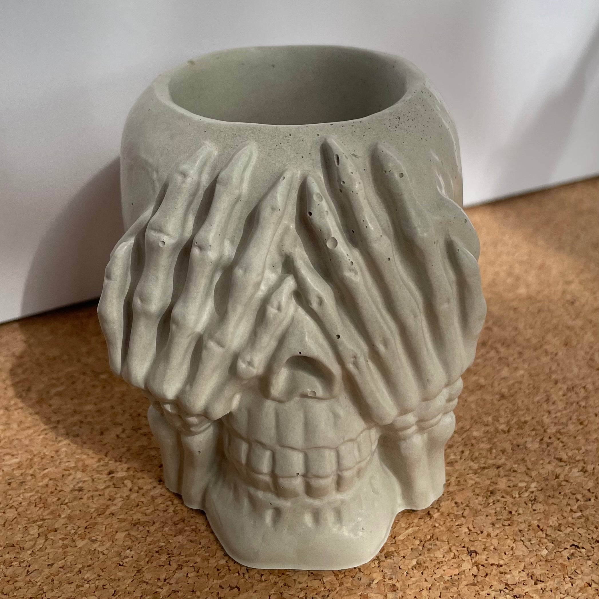 Skull Planter see no evil, heat no evil, speak no evil planters