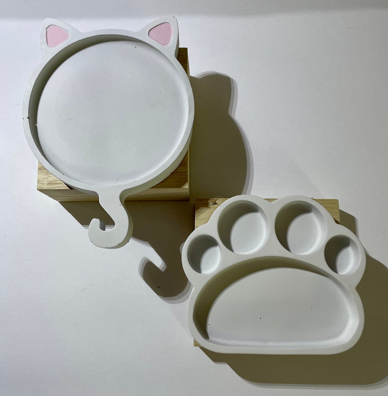 Cat and Paw Cement Decorative Trays